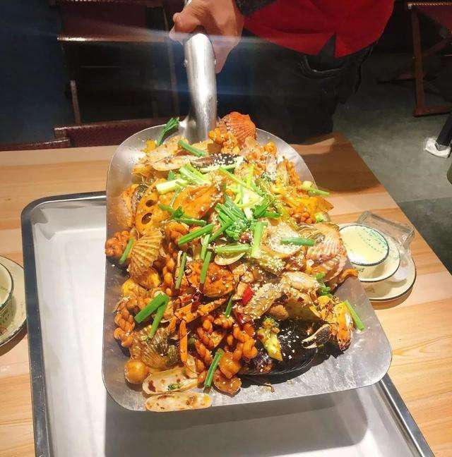 修武手抓海鲜加盟
